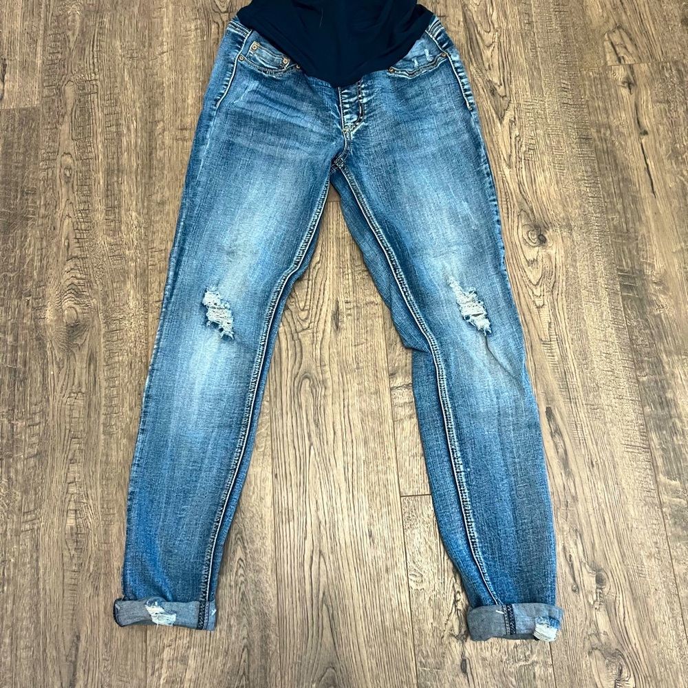 Maternity capris